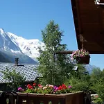 Chalet * Lioutraz *
