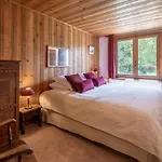 Chalet De L\'Aiguille With View On Mont Blanc