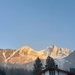 Le Chaney - T2 Dans Chalet - Massif Du Mont-Blanc