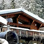 Marmotte Mountain Eco Lodge