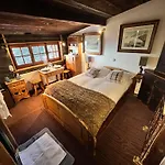 Hotel Les Chalets De Philippe Avec Jacuzzis Privatifs