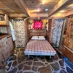 Hotel Les Chalets De Philippe Avec Jacuzzis Privatifs