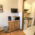 Apartment Le Choucas By Interhome