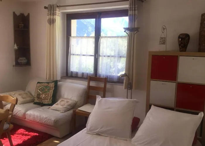 Family House With Balcony Garden Wi Fi