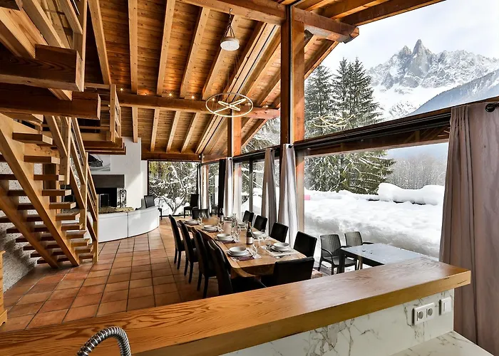 Chalet Isabelle Mountain Lodge 5 Star 5 Bedroom En Suite Sauna Jacuzzi