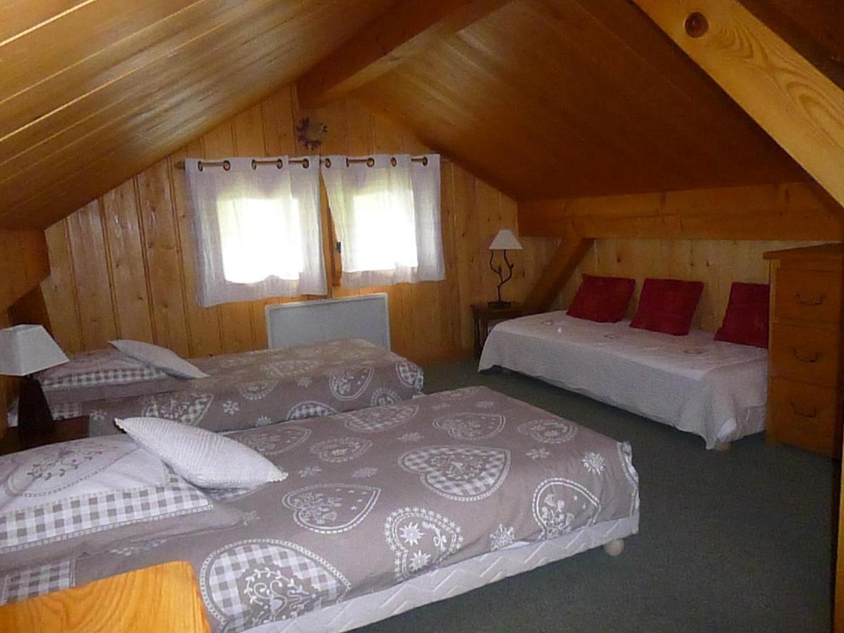 Chalet * Lioutraz * *