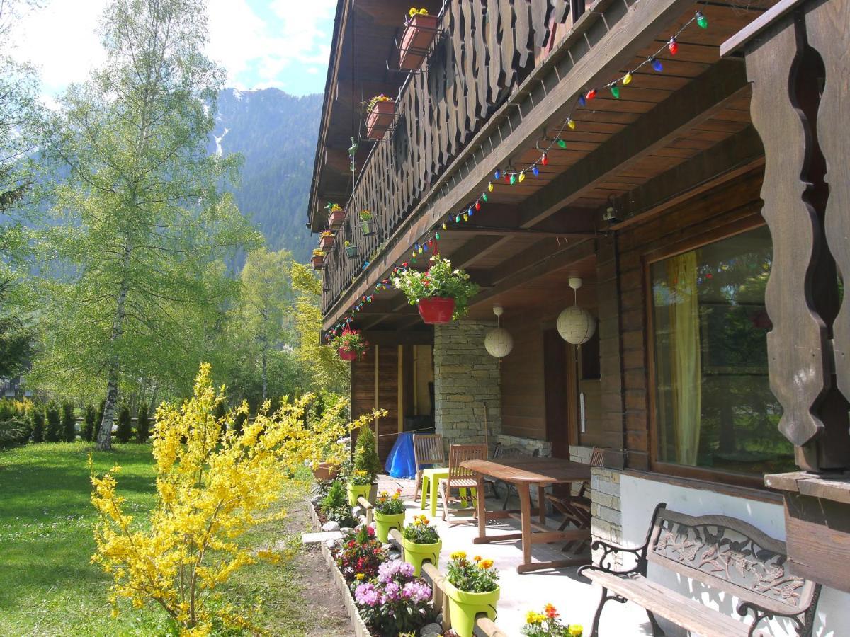 Champraz - Free Parking