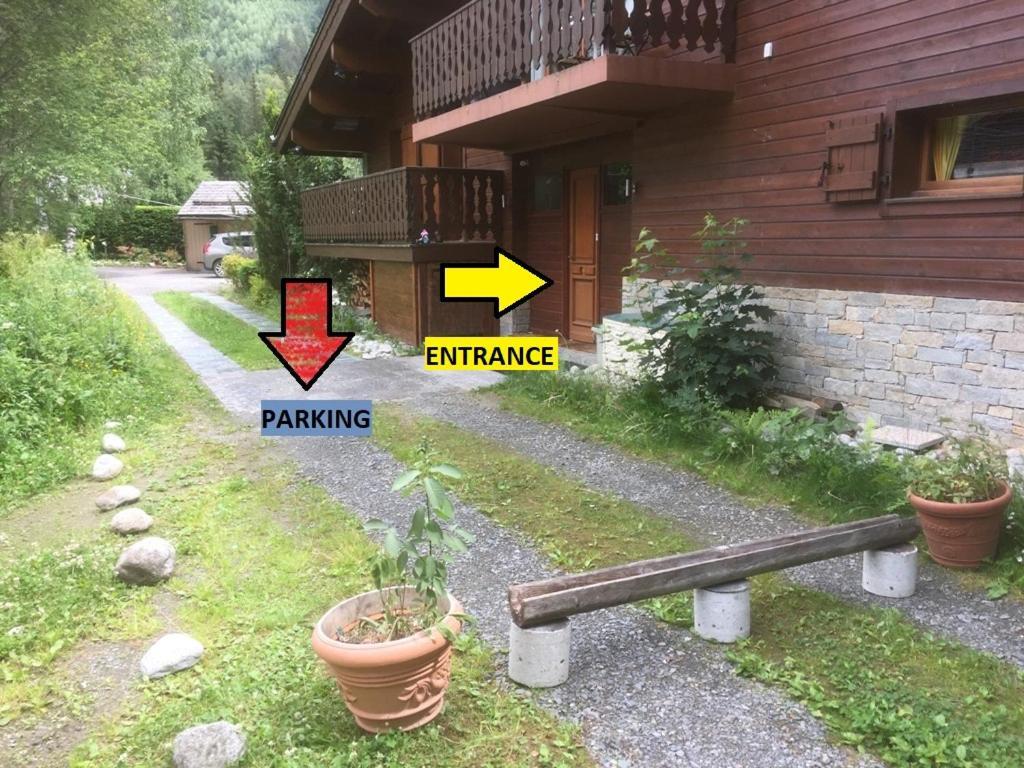 Champraz - Free Parking *