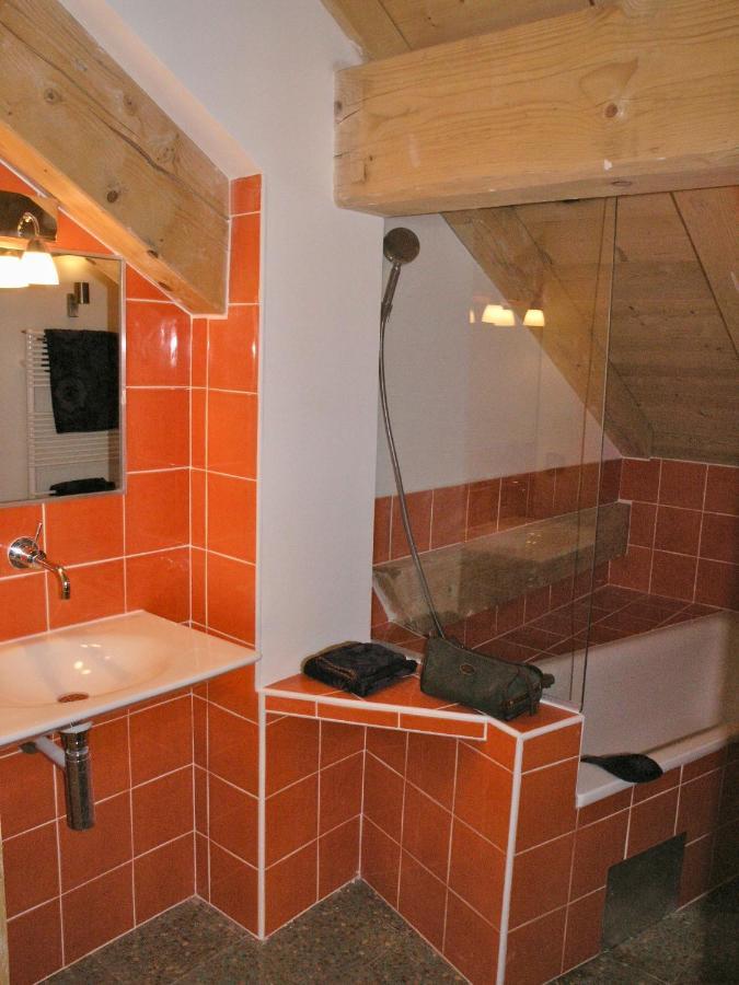 Arolles Apartment *