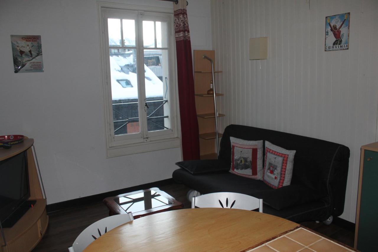 Le Savoisien Apartment *