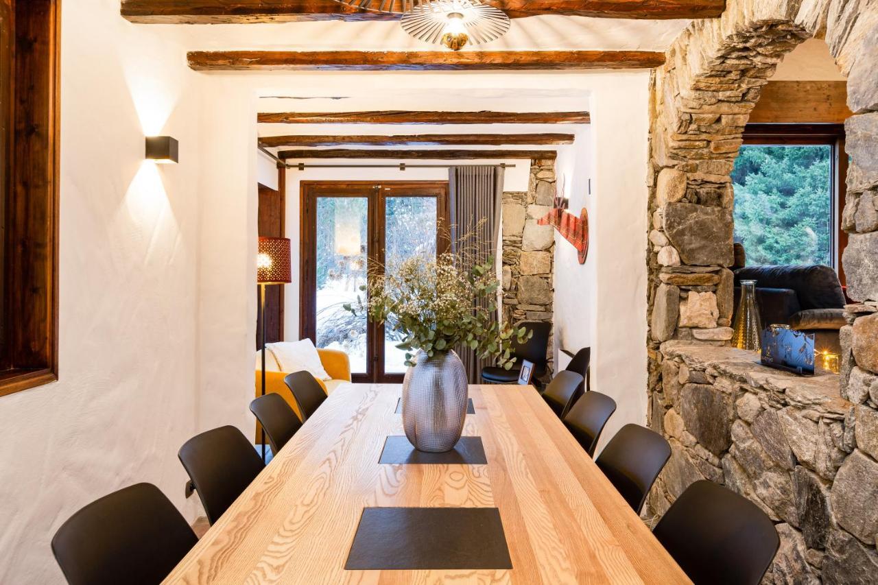 Les Praz - 280sqm - Sauna Cinema Fitness - 5 Bedrooms In Heart Of Les Praz - By Cozee Chalet