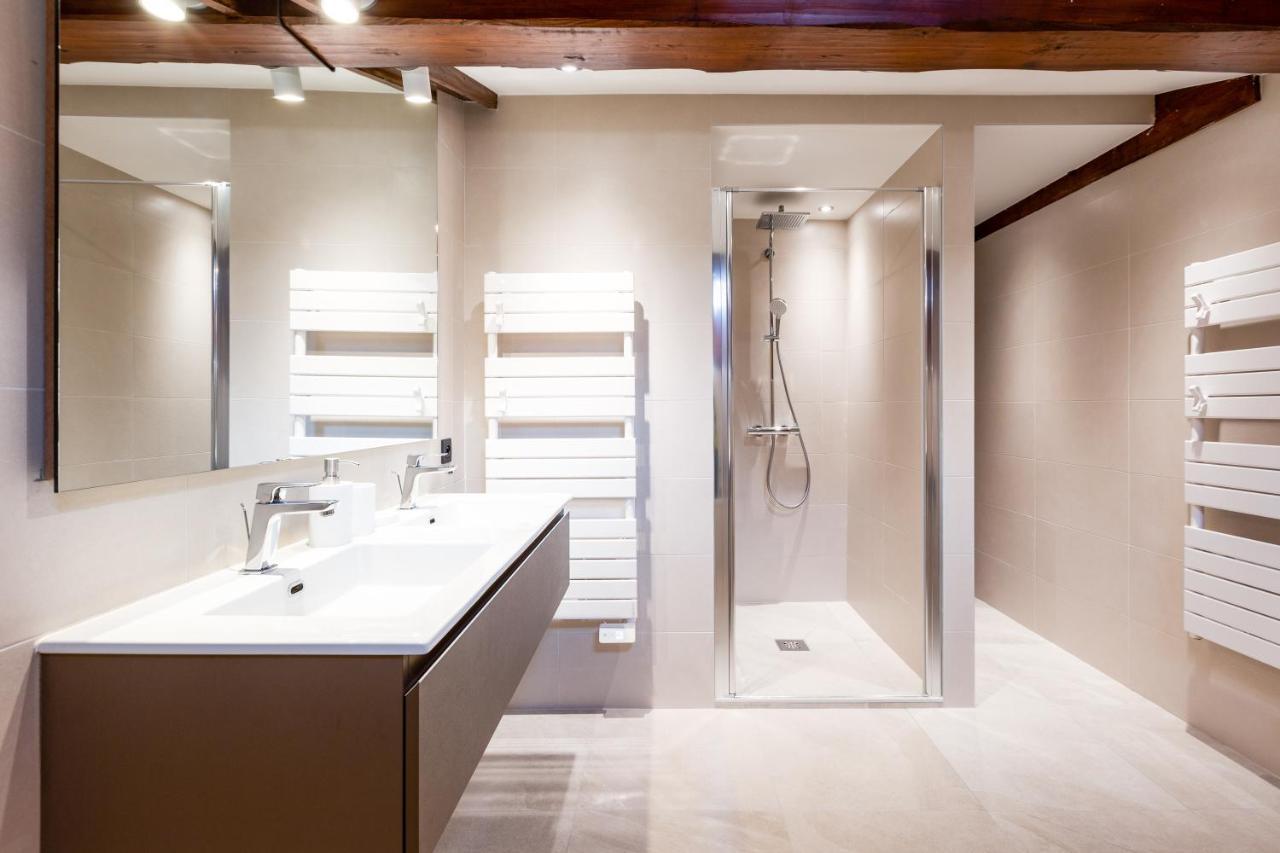 Chalet Les Praz - 280sqm - Sauna Cinema Fitness - 5 Bedrooms In Heart Of Les Praz - By Cozee
