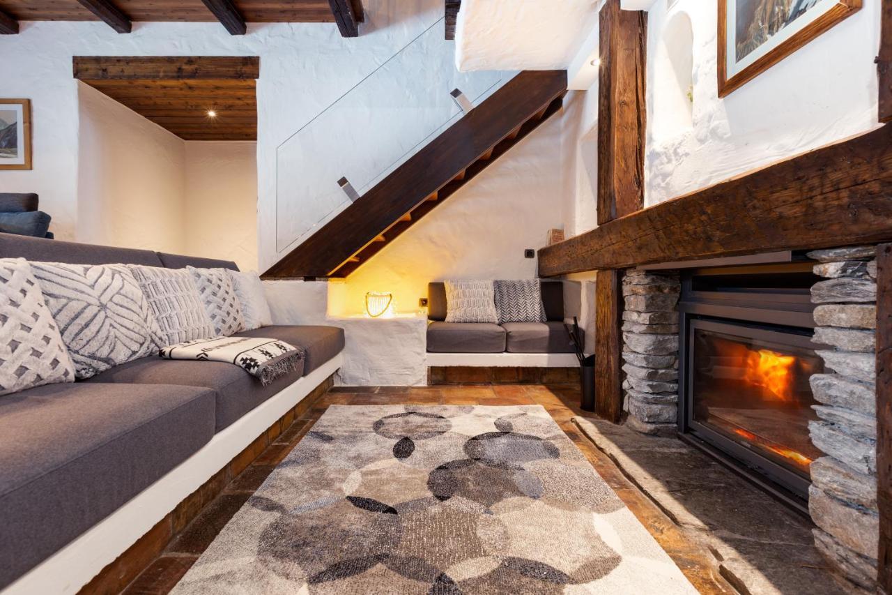 Les Praz - 280sqm - Sauna Cinema Fitness - 5 Bedrooms In Heart Of Les Praz - By Cozee Chalet