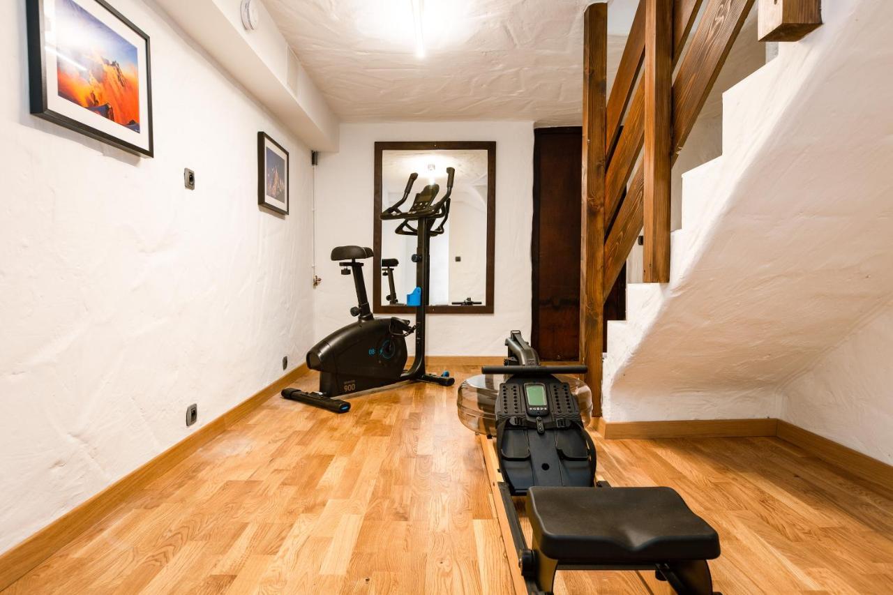 Chalet Les Praz - 280sqm - Sauna Cinema Fitness - 5 Bedrooms In Heart Of Les Praz - By Cozee *
