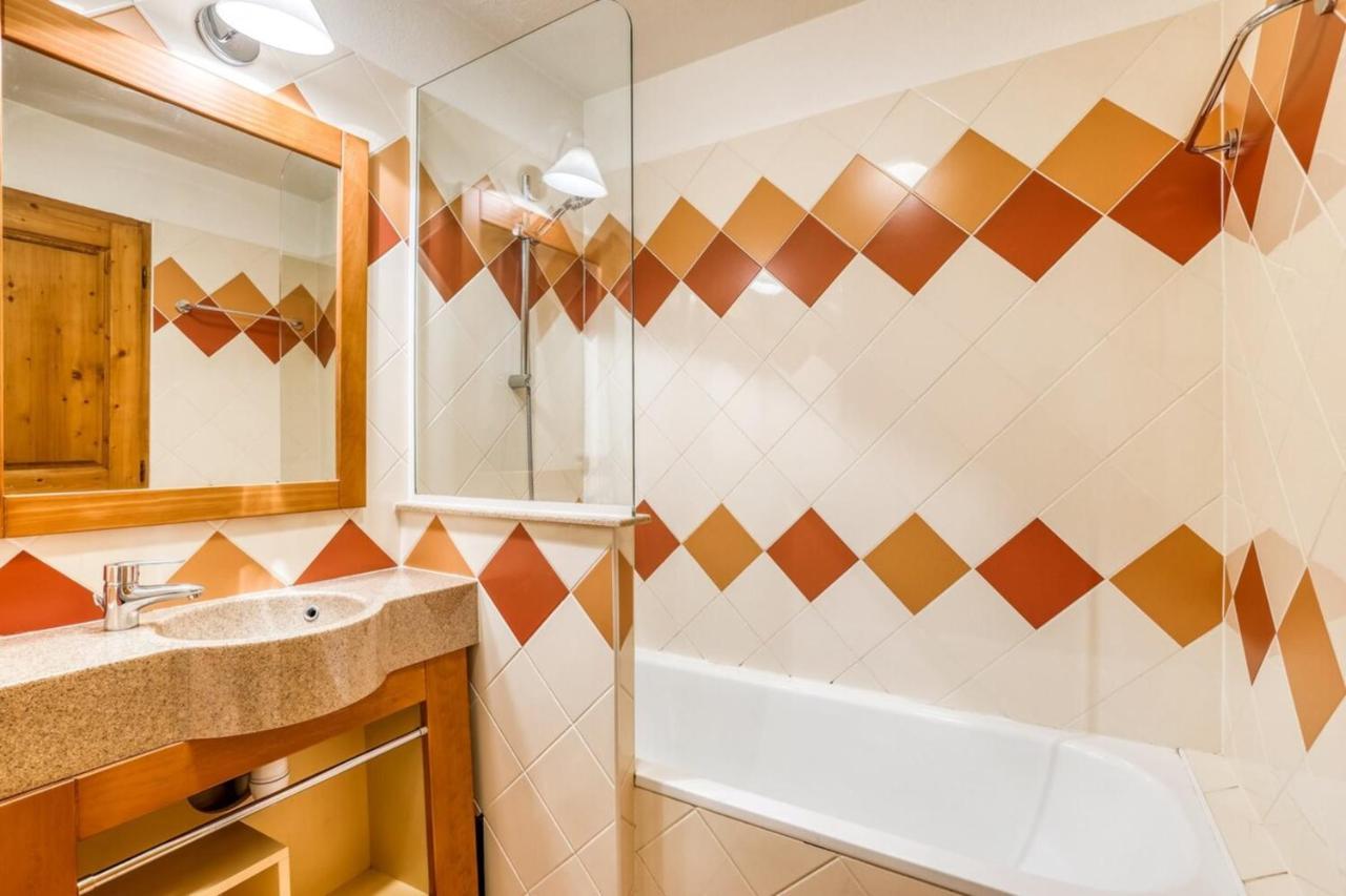 Location Is Ideal For This Apartment In Chamonix Chamonix