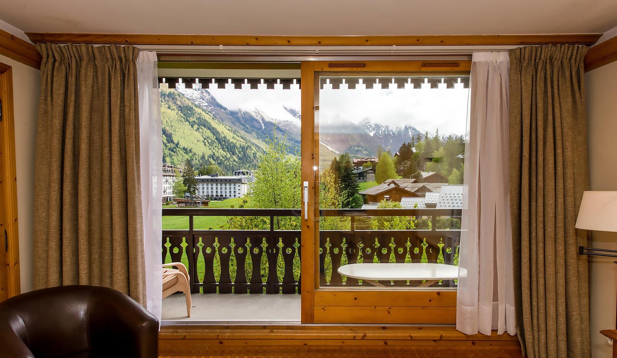 Les Balcons Du Savoy 4*