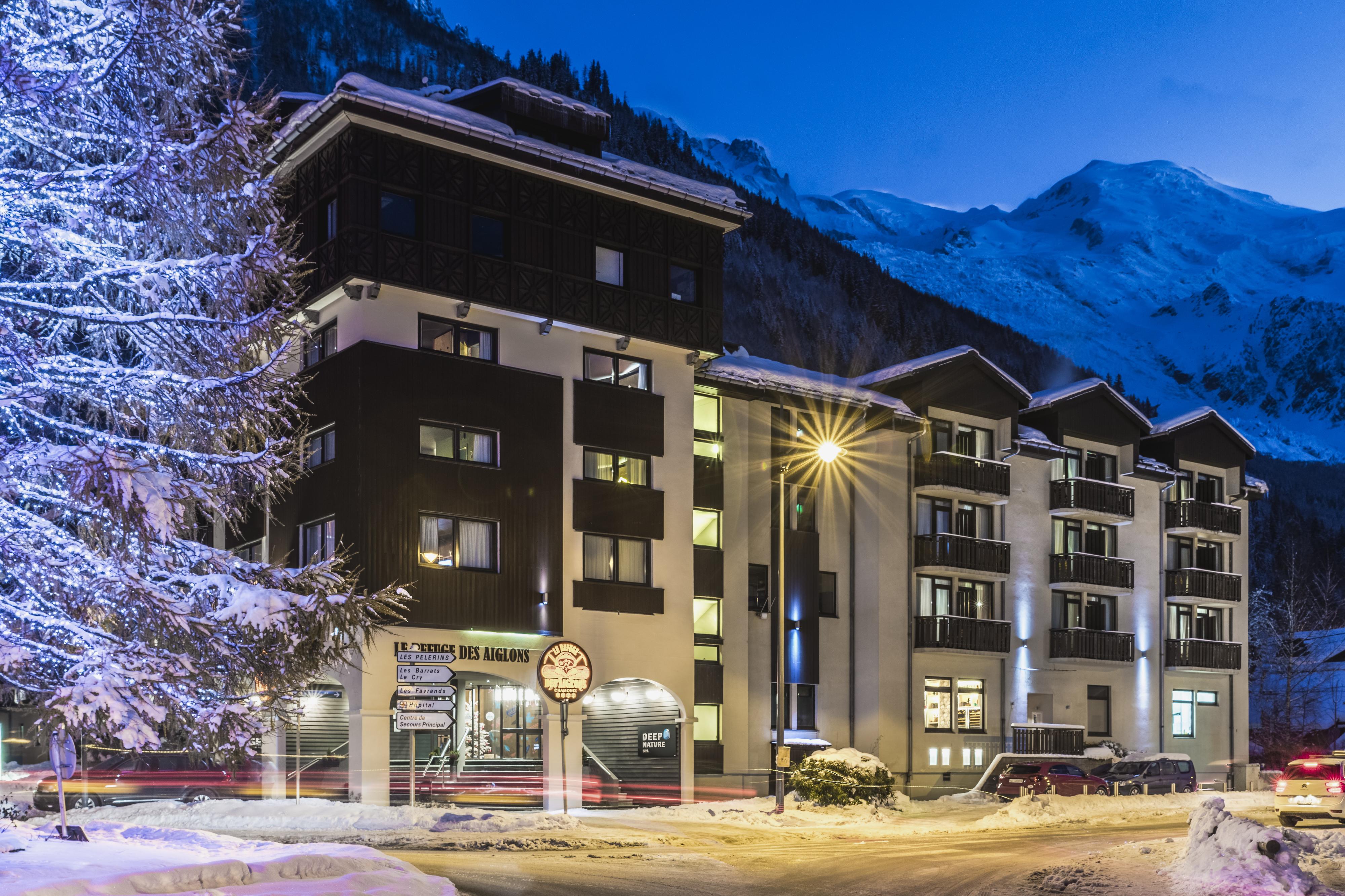 Les Aiglons Hotel