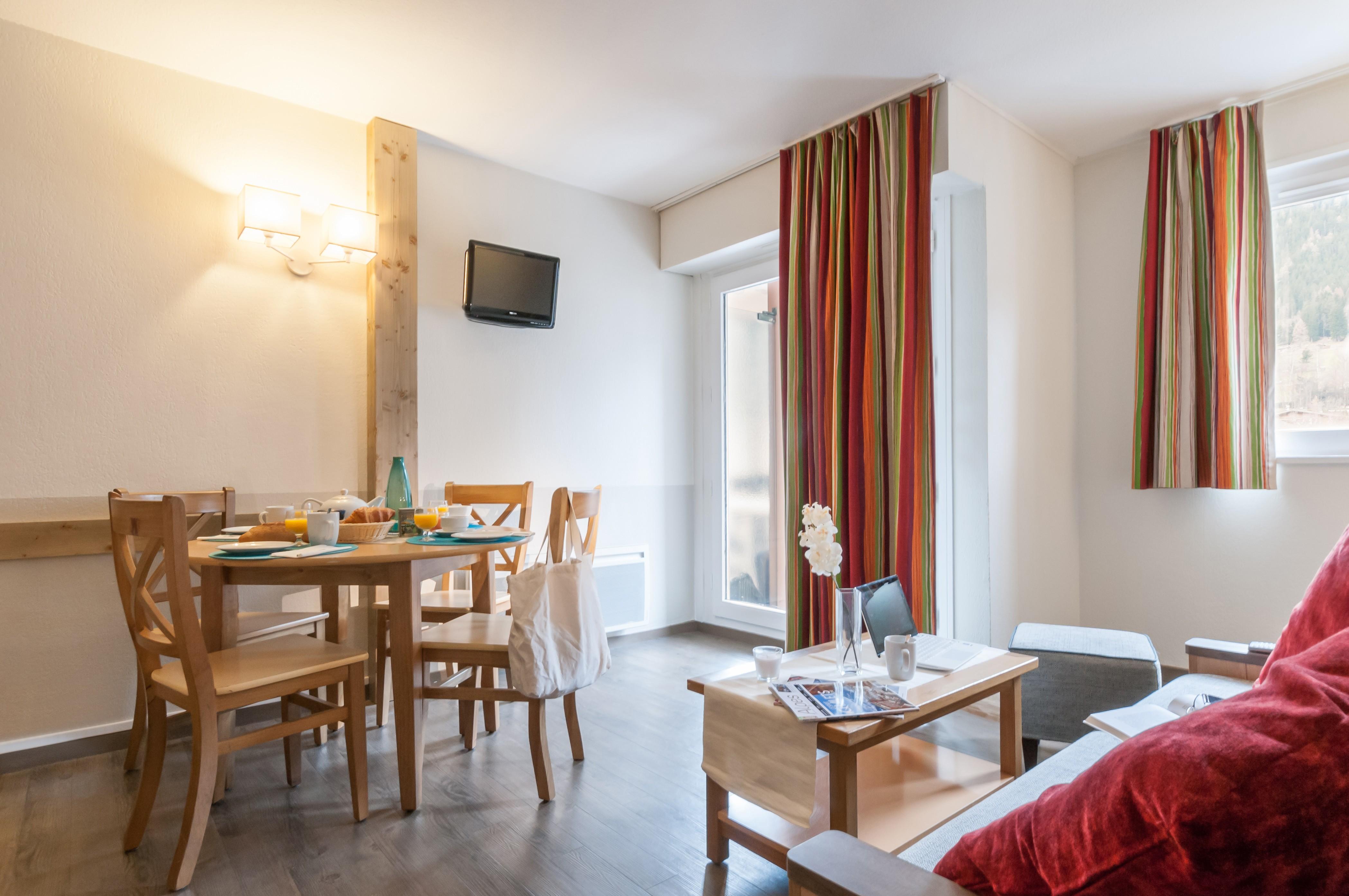 Pierre & La Riviere Aparthotel 3*