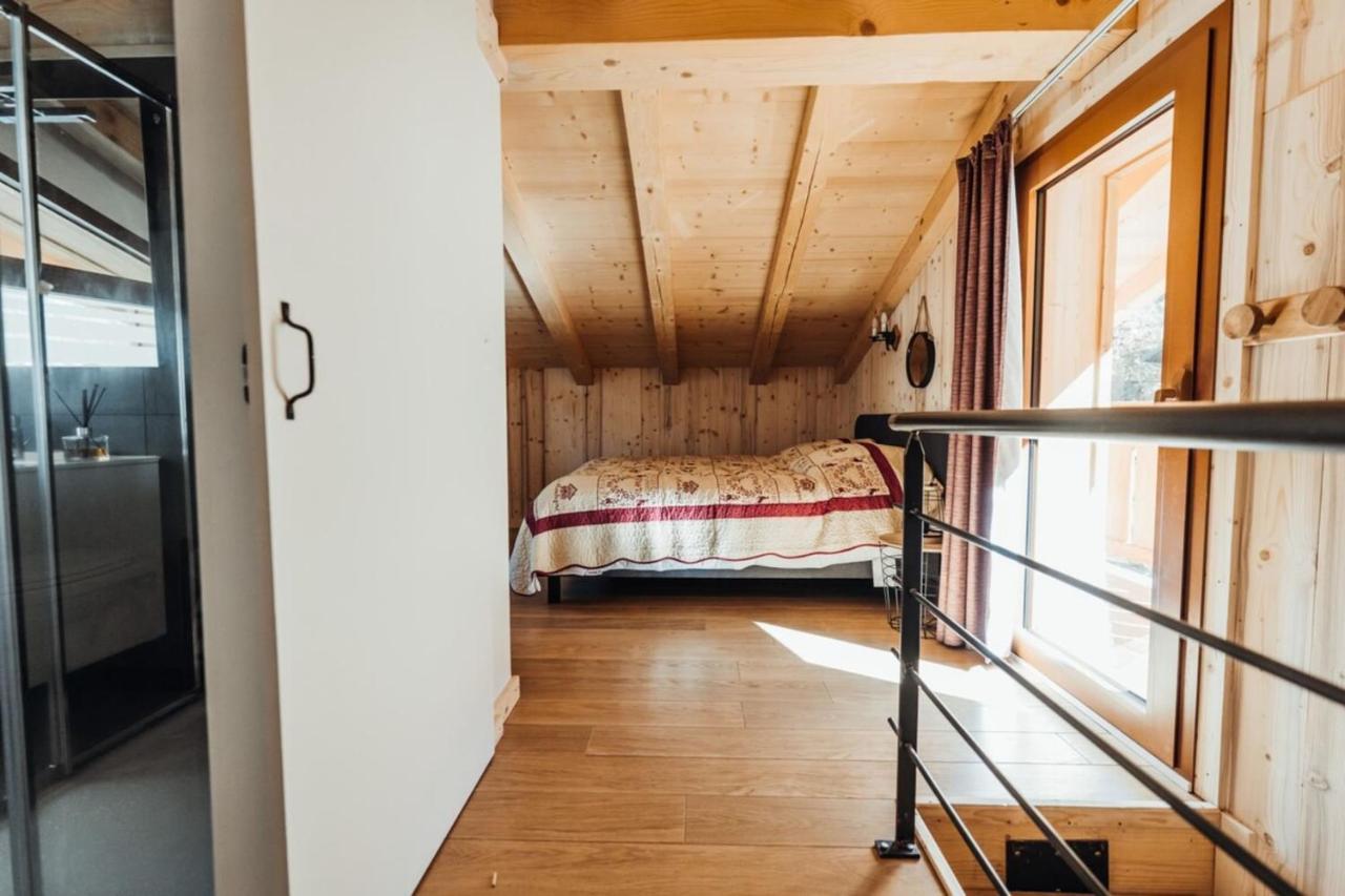 Chalet With Mountain View And 2 Min Walk From The City Center Chalet Chamonix