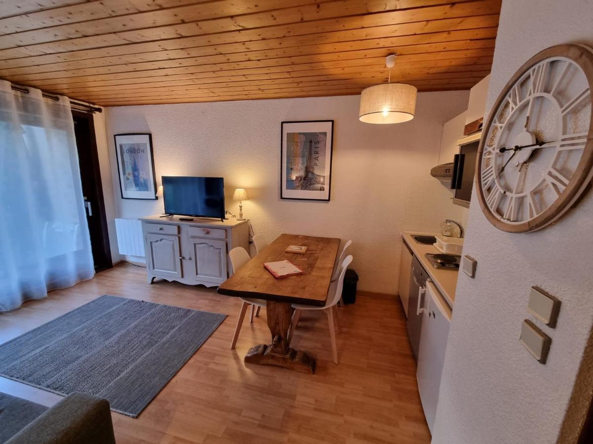 Montblanc 1 A 4 Personnes Apartment *