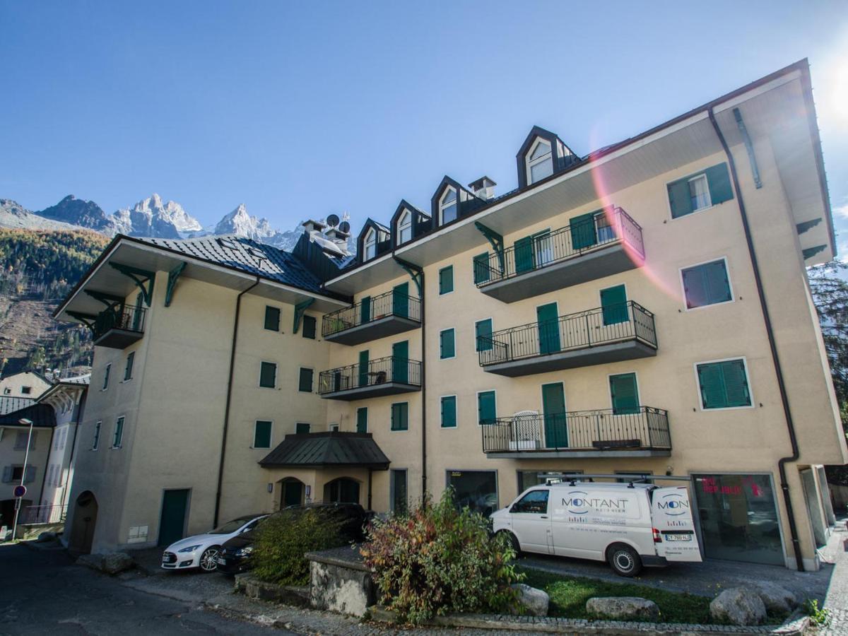 Apartment Calme Au Centre Avec Terrasse, Wifi, Parking - Fr-1-343-198 Chamonix