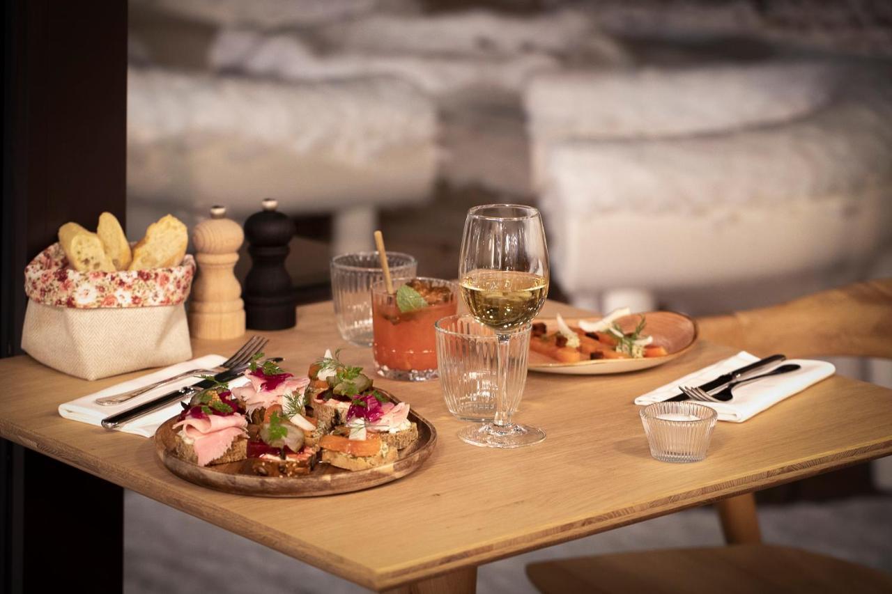 Lykke & Hotel 4*