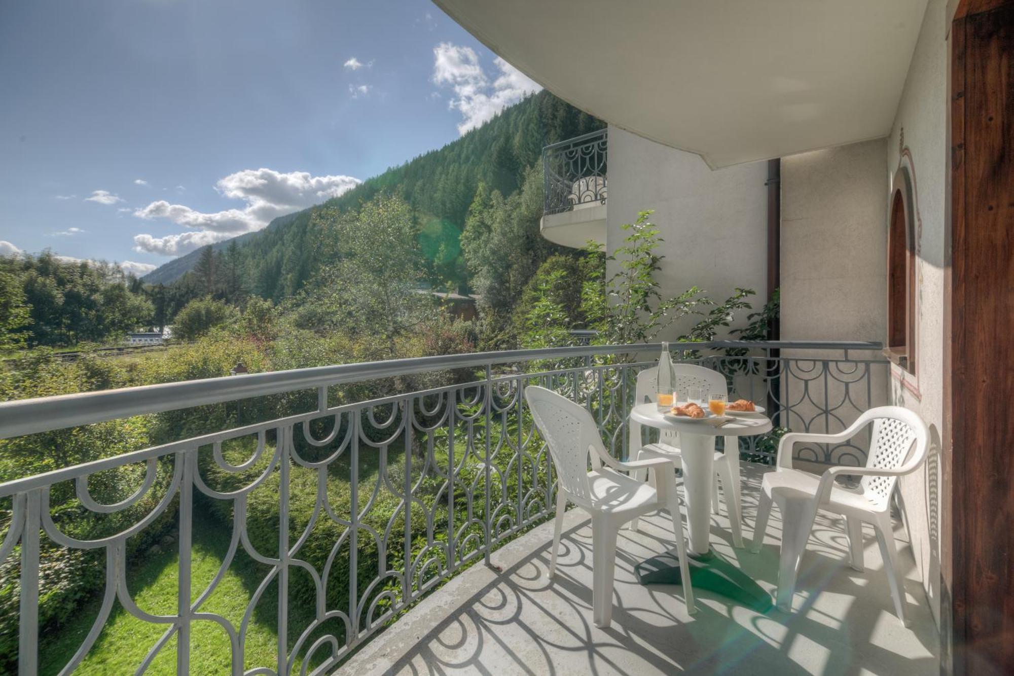 Residence Le Cristal Apartments - Happy Rentals Apartment