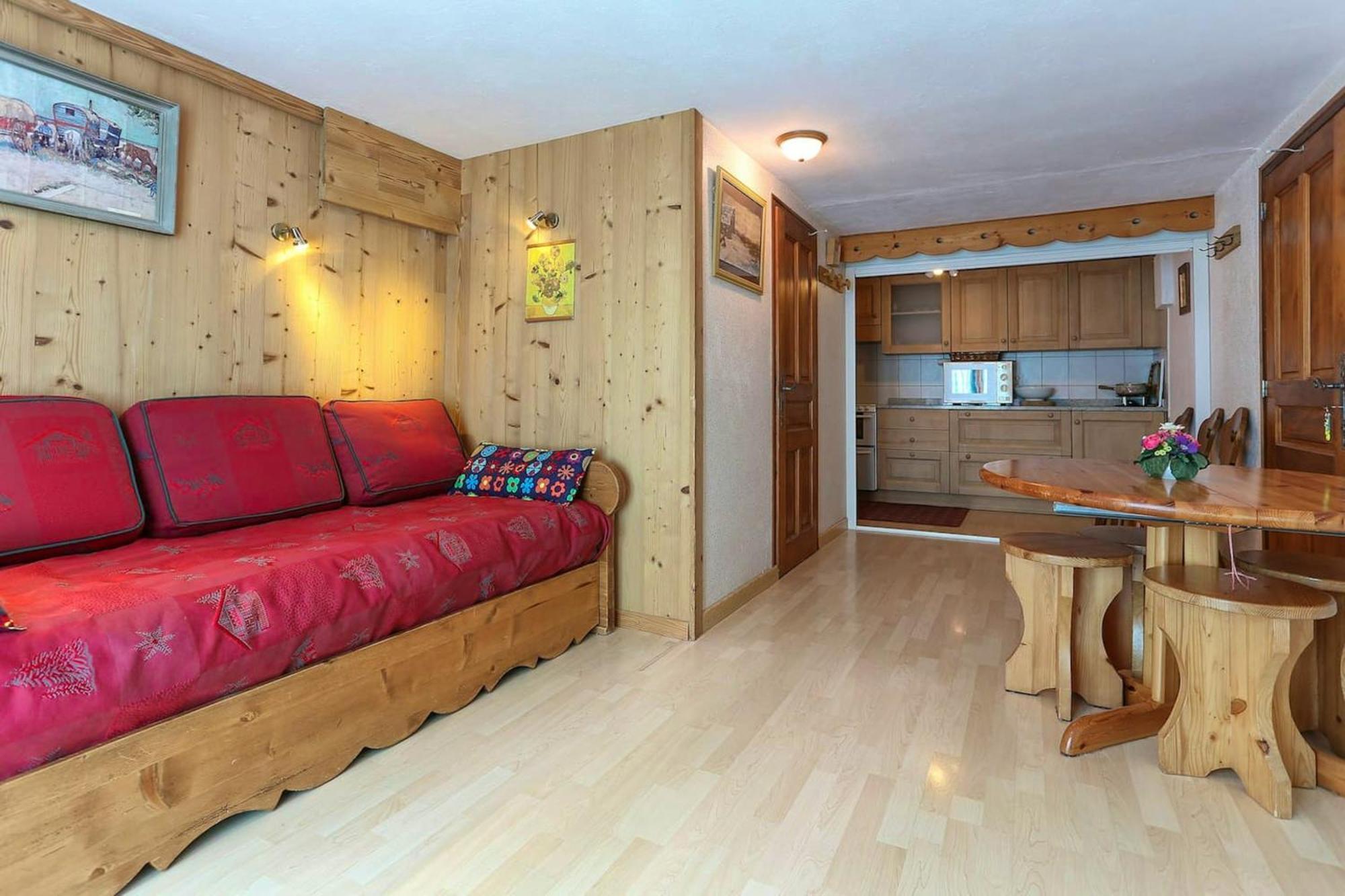 Confortable A Avec Jacuzzi 50 M² *