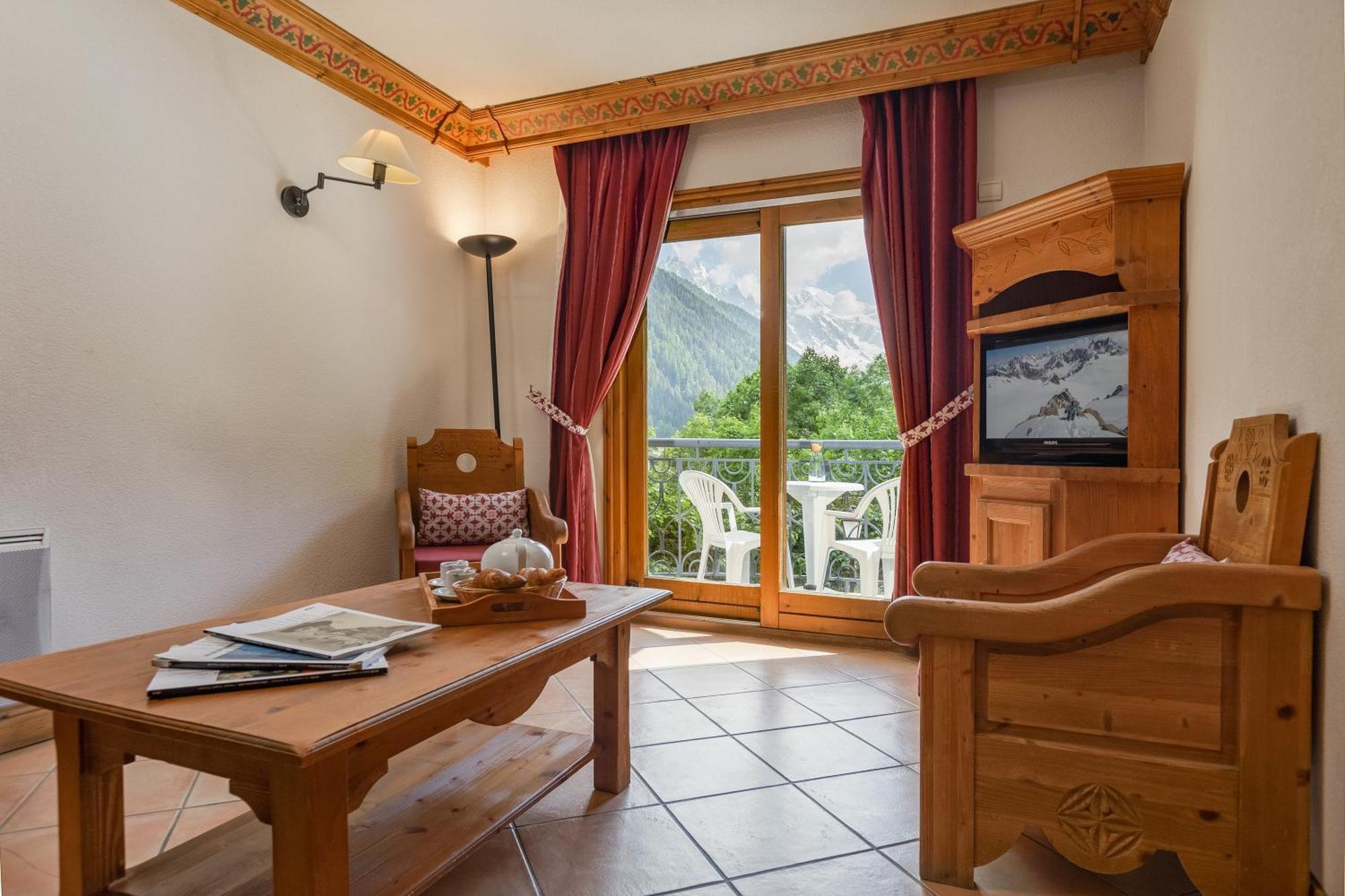 Apartment Residence Le Cristal Apartments - Happy Rentals Chamonix
