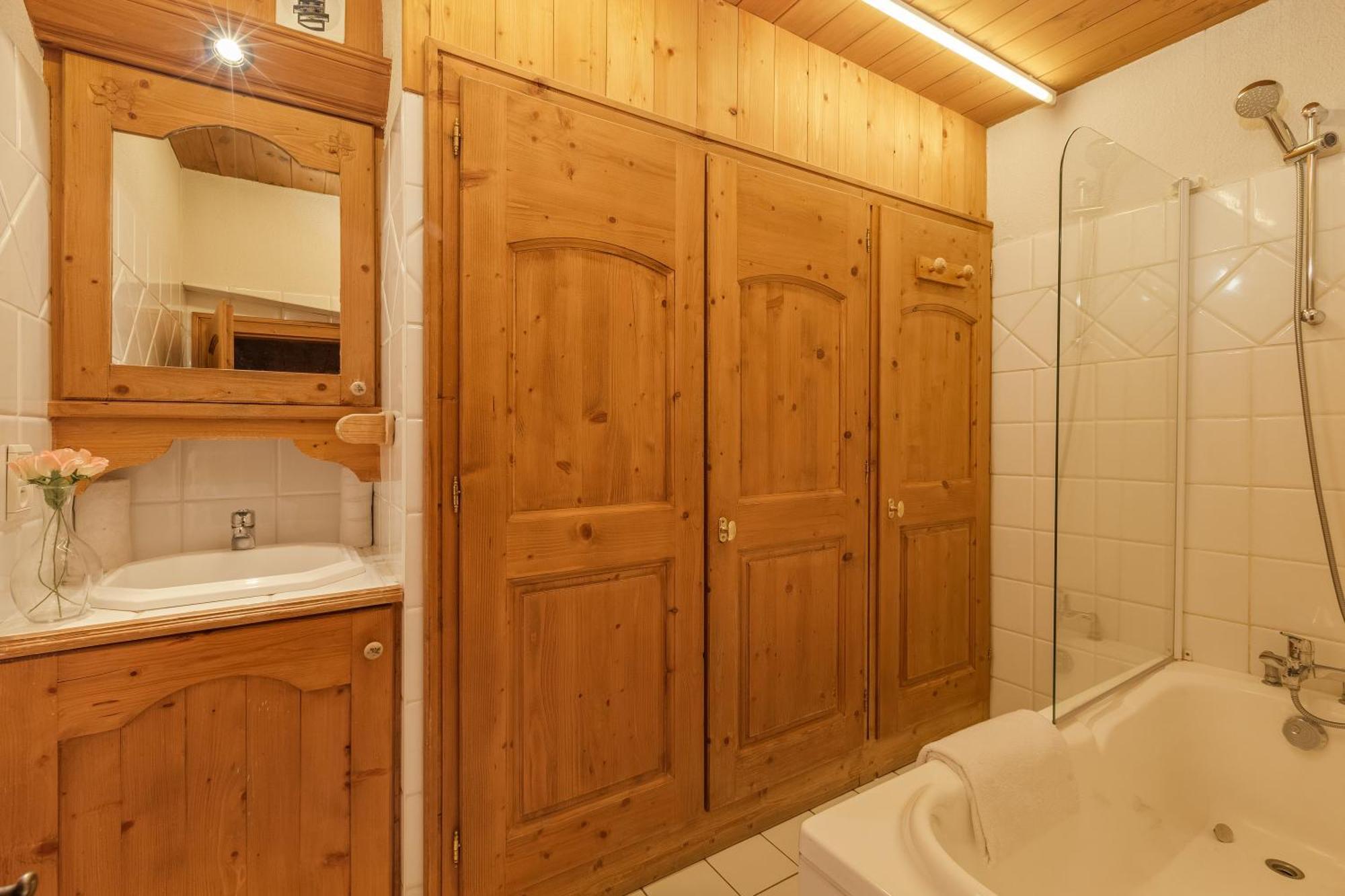 Residence Le Cristal Apartments - Happy Rentals * Chamonix