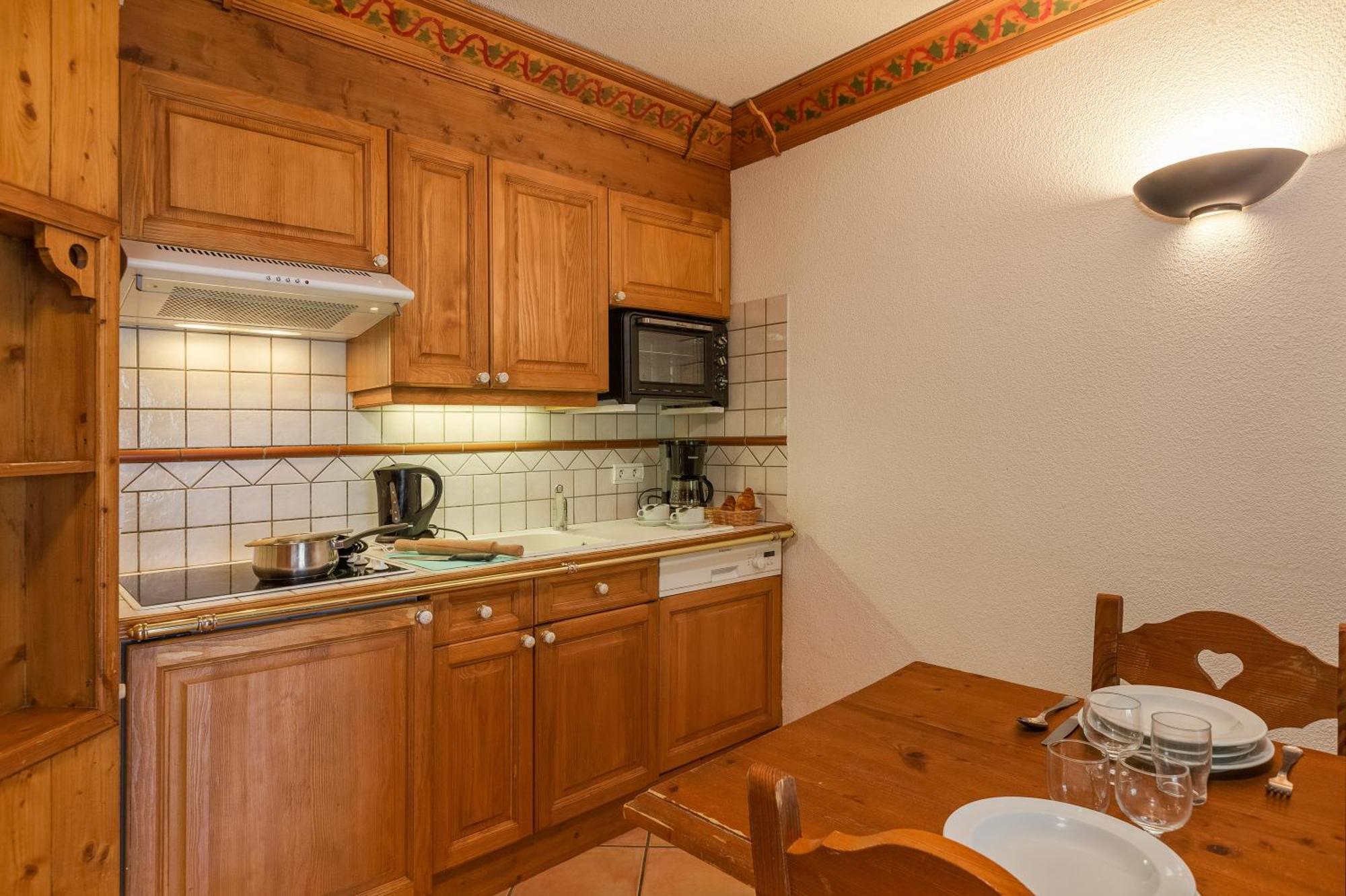 Residence Le Cristal Apartments - Happy Rentals Chamonix