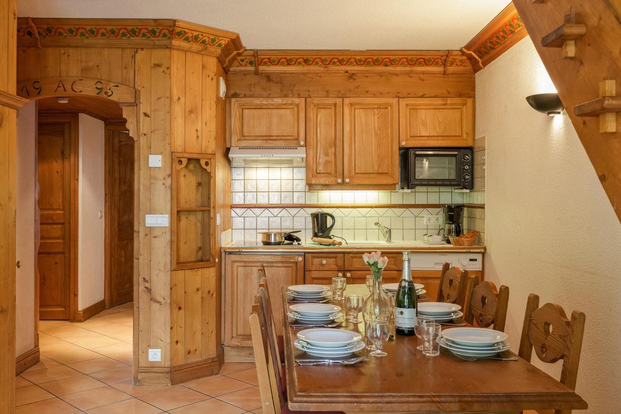 Residence Le Cristal Apartments - Happy Rentals Chamonix