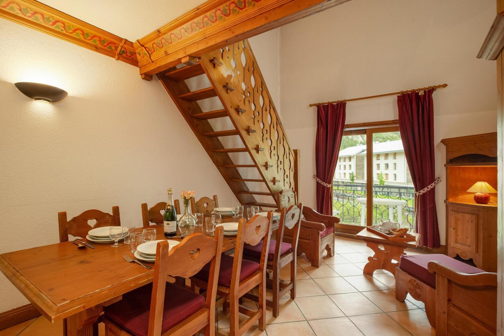 Residence Le Cristal Apartments - Happy Rentals Apartment Chamonix