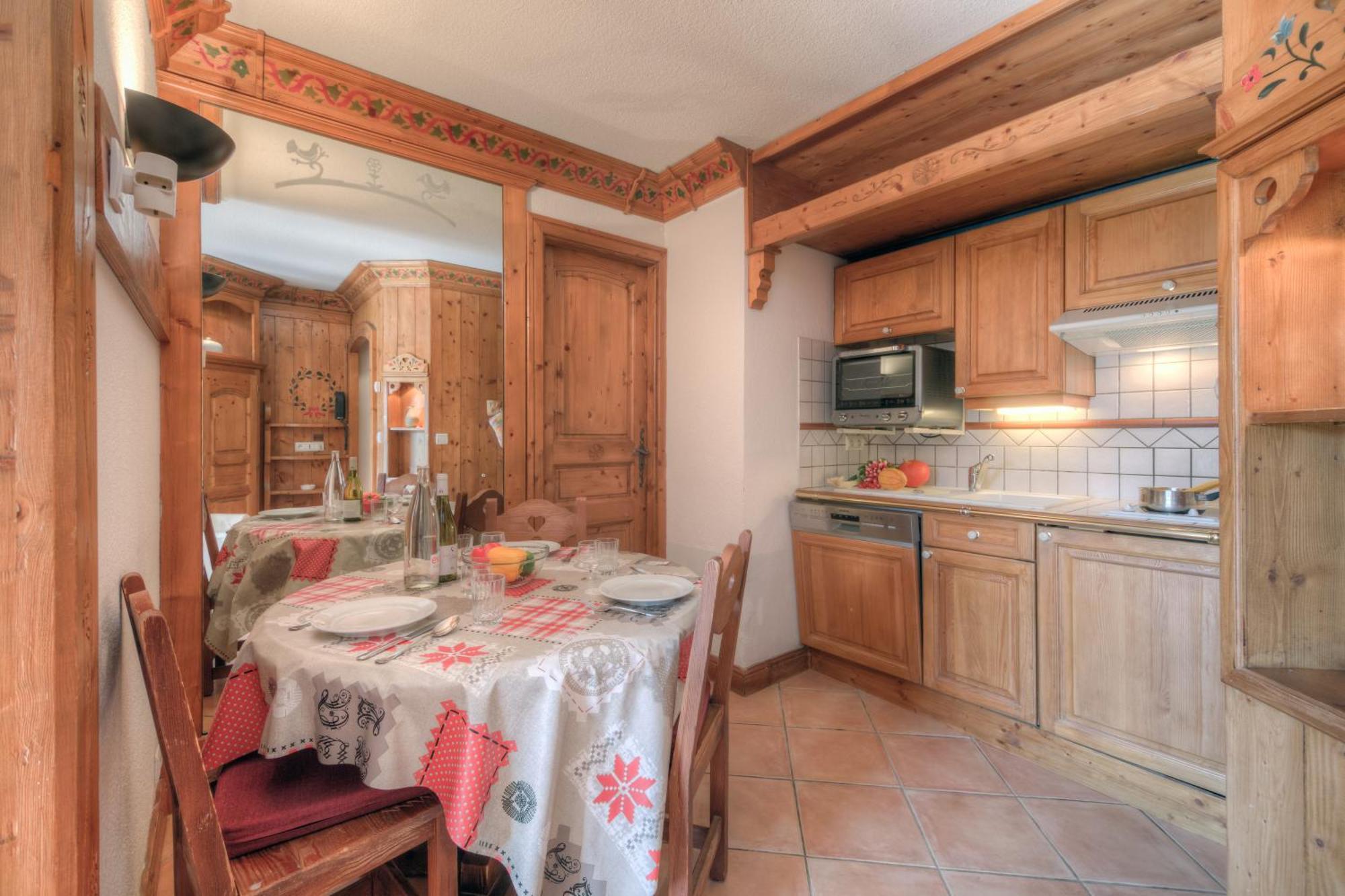 Residence Le Cristal Apartments - Happy Rentals * Chamonix