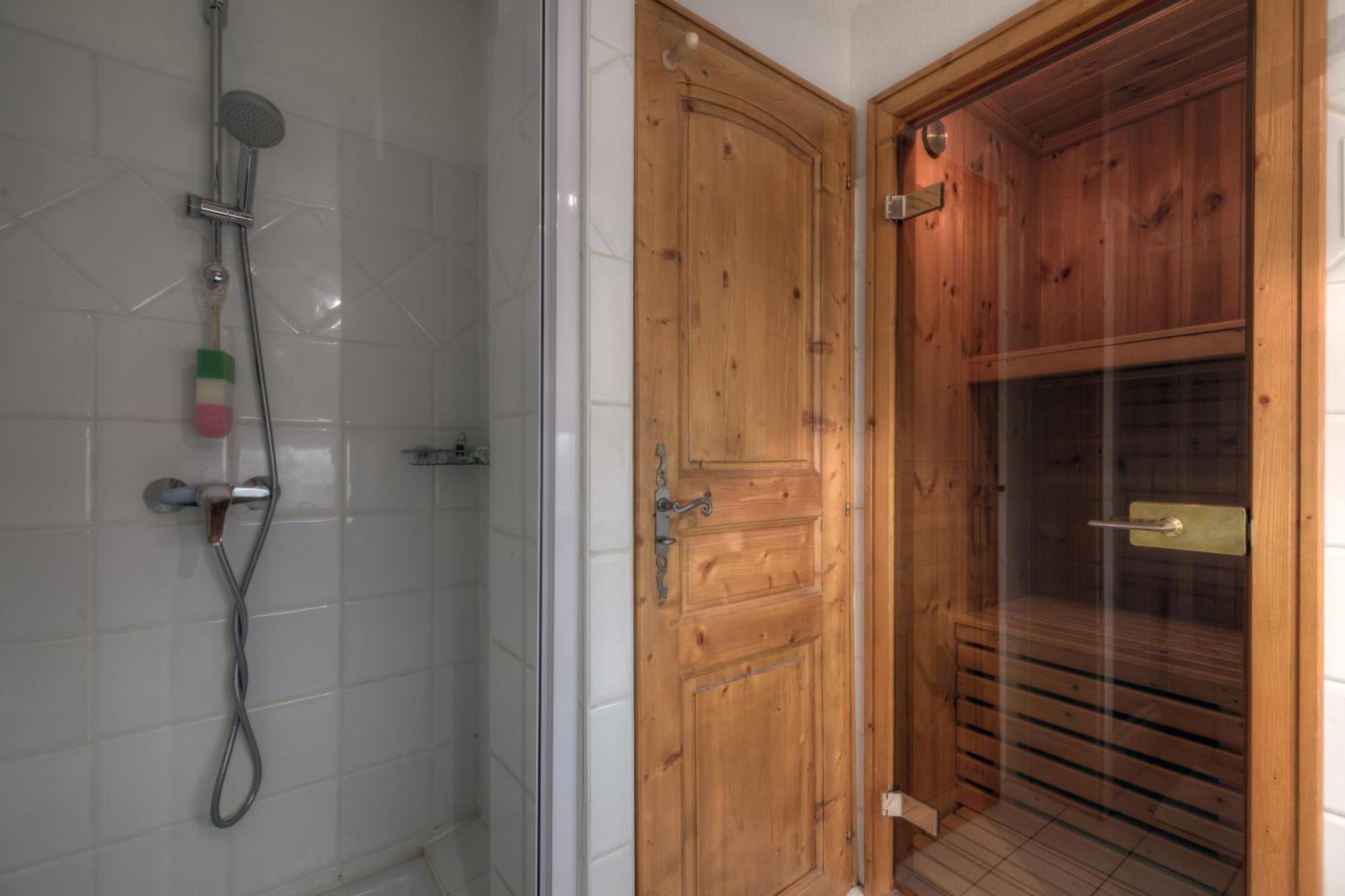 Apartment Residence Le Cristal Apartments - Happy Rentals