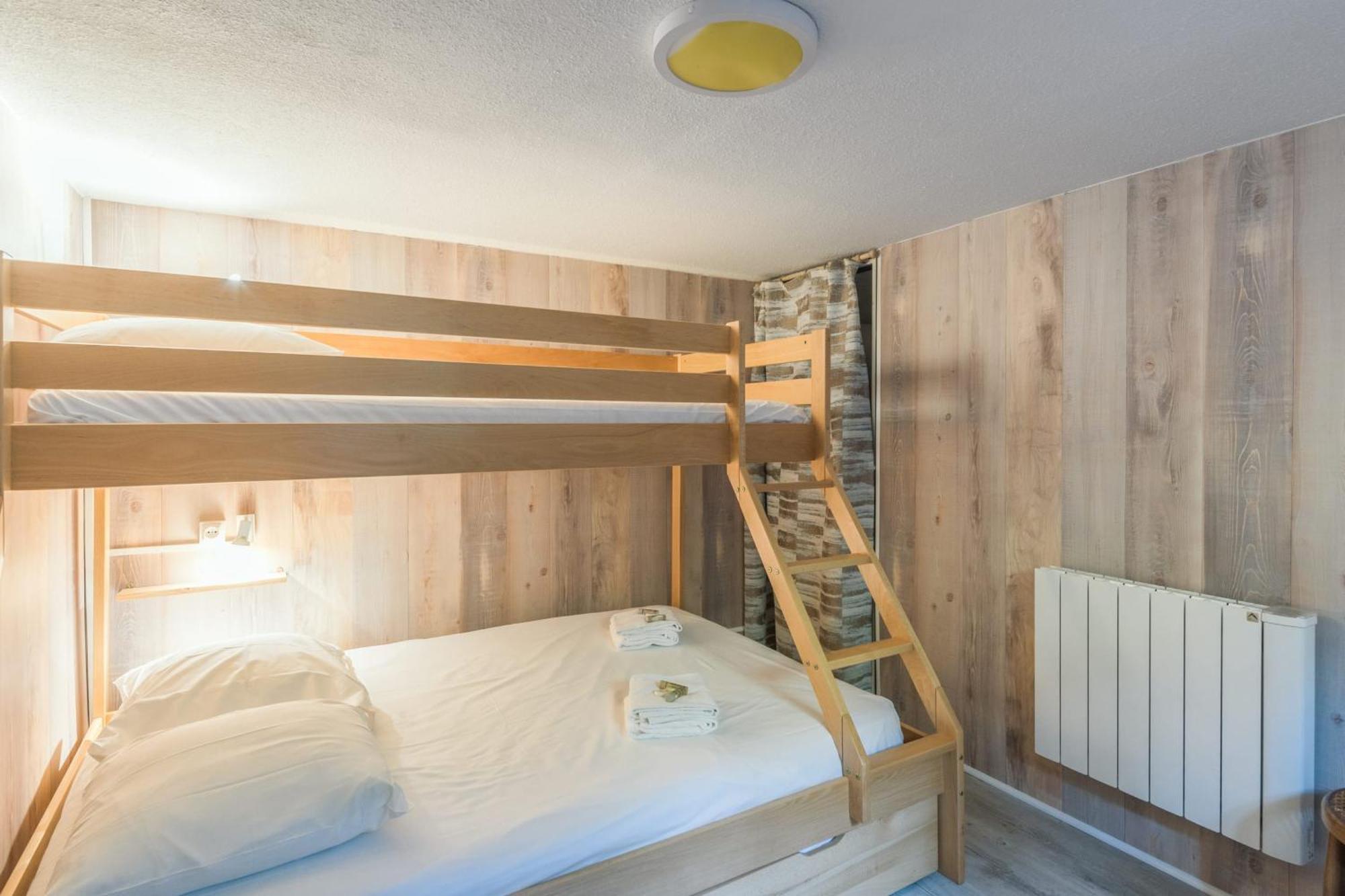 Sous-bois - Welkeys * Chamonix