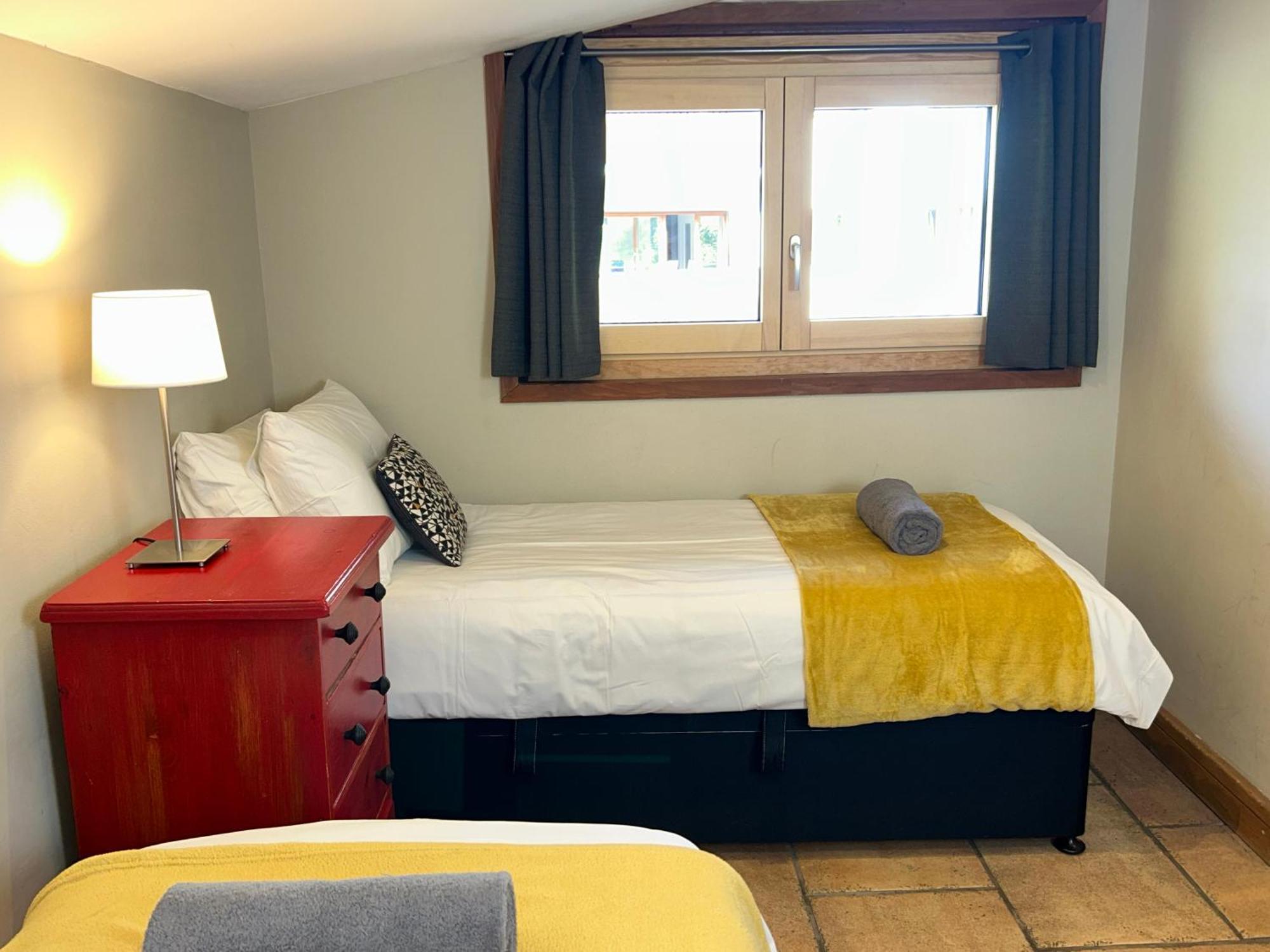 The Castle, 10 Bedroom Chalet, Centre Aparthotel *