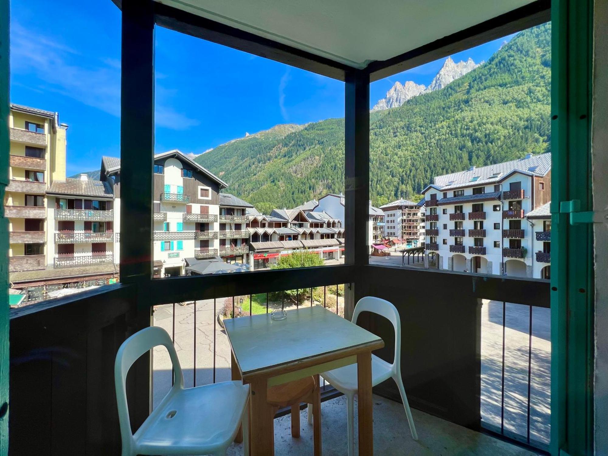 Le Balme Wifi/parking/balcony Apartment *