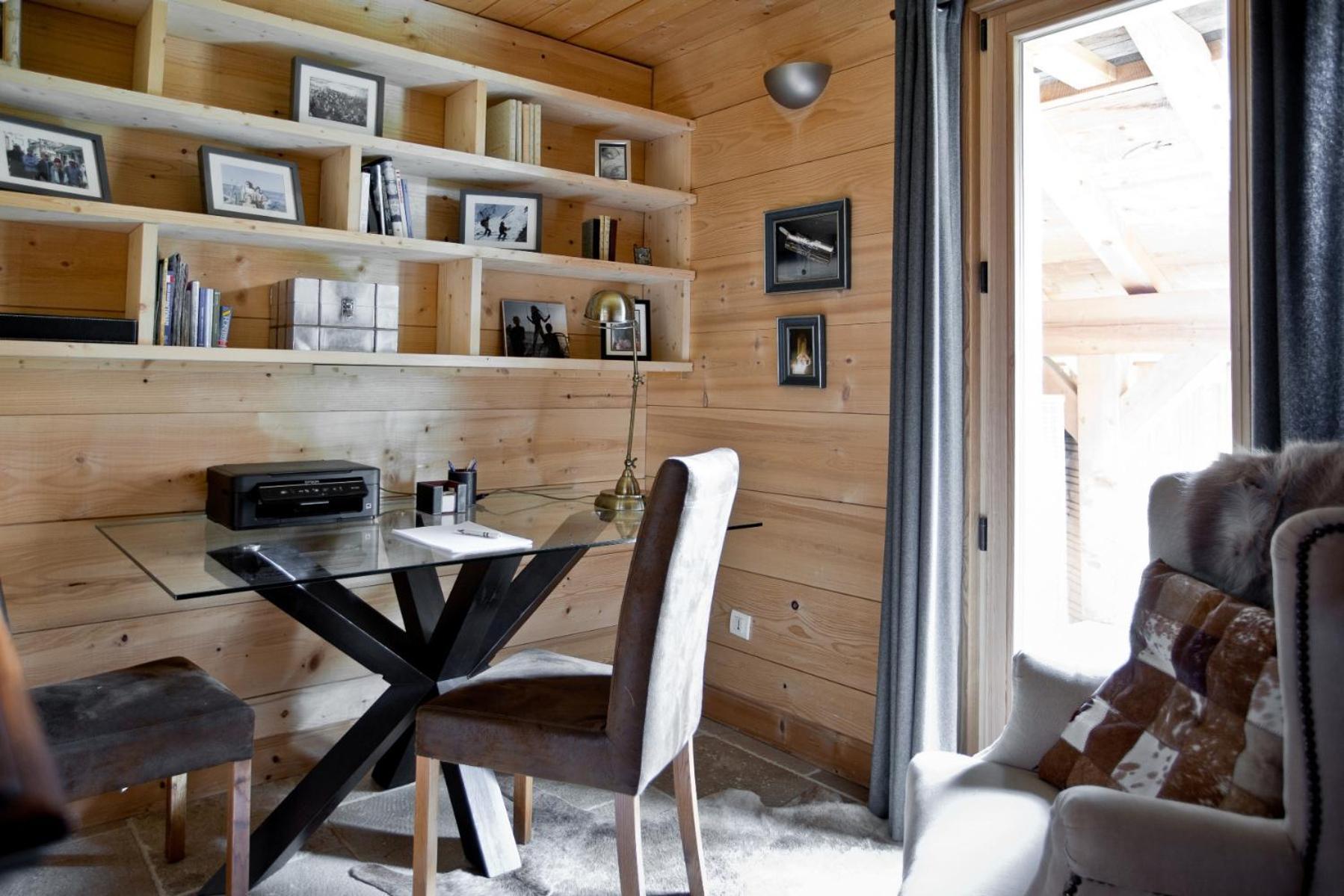 Amelie Chalet
