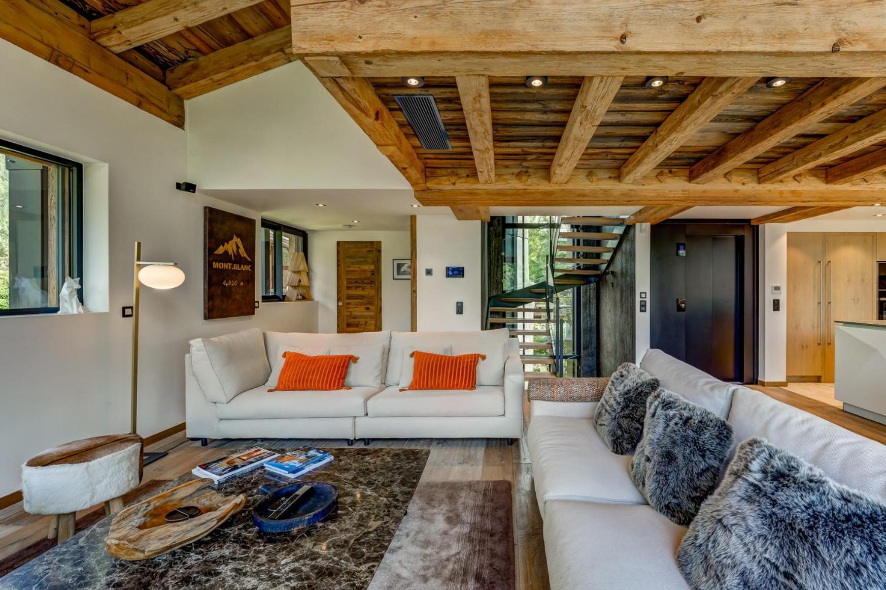 Chalet Red Fox *