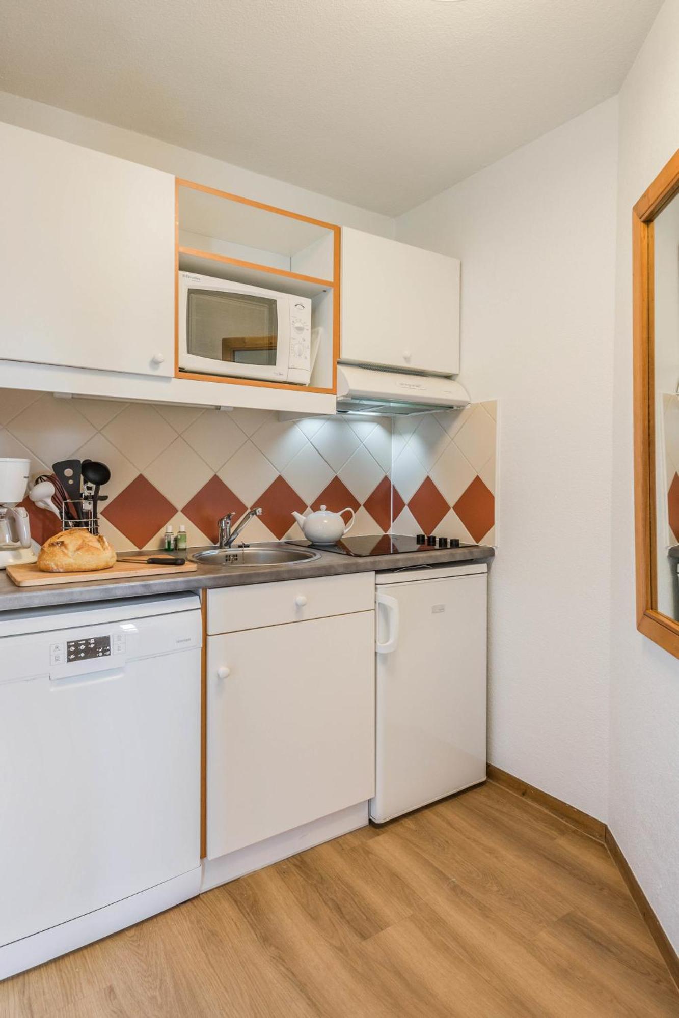 Pierre & La Riviere Aparthotel 3*