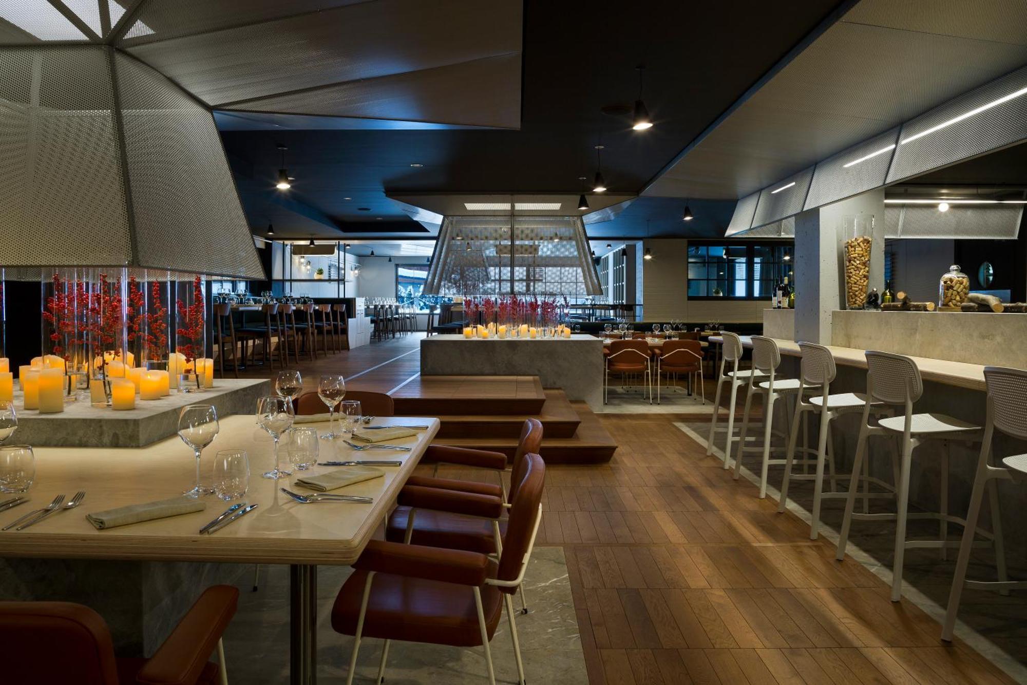 Hotel Heliopic & 4*