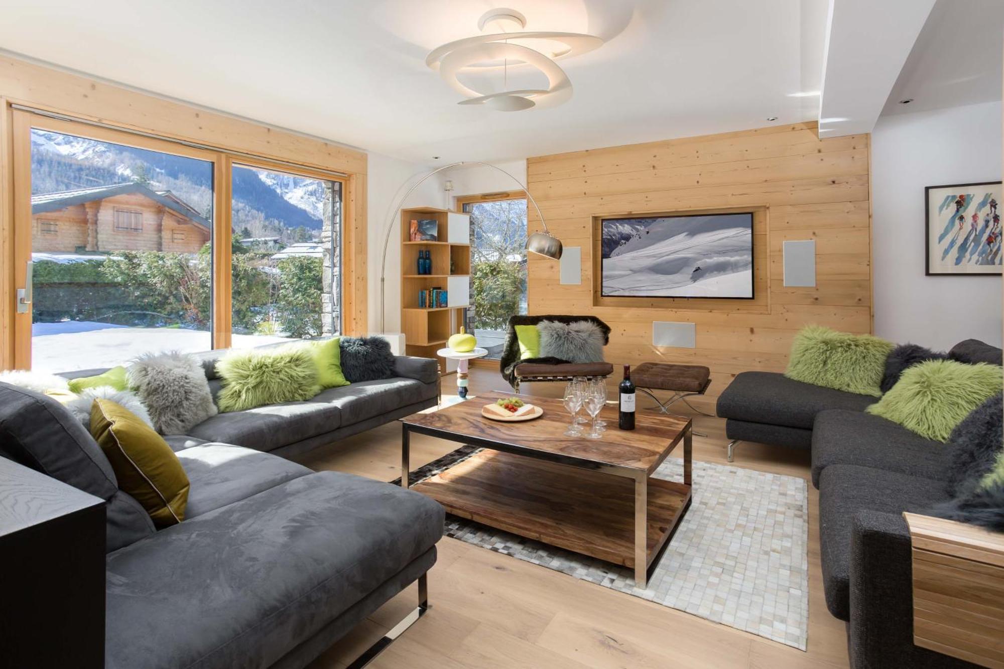 Chalet Montana- Year *