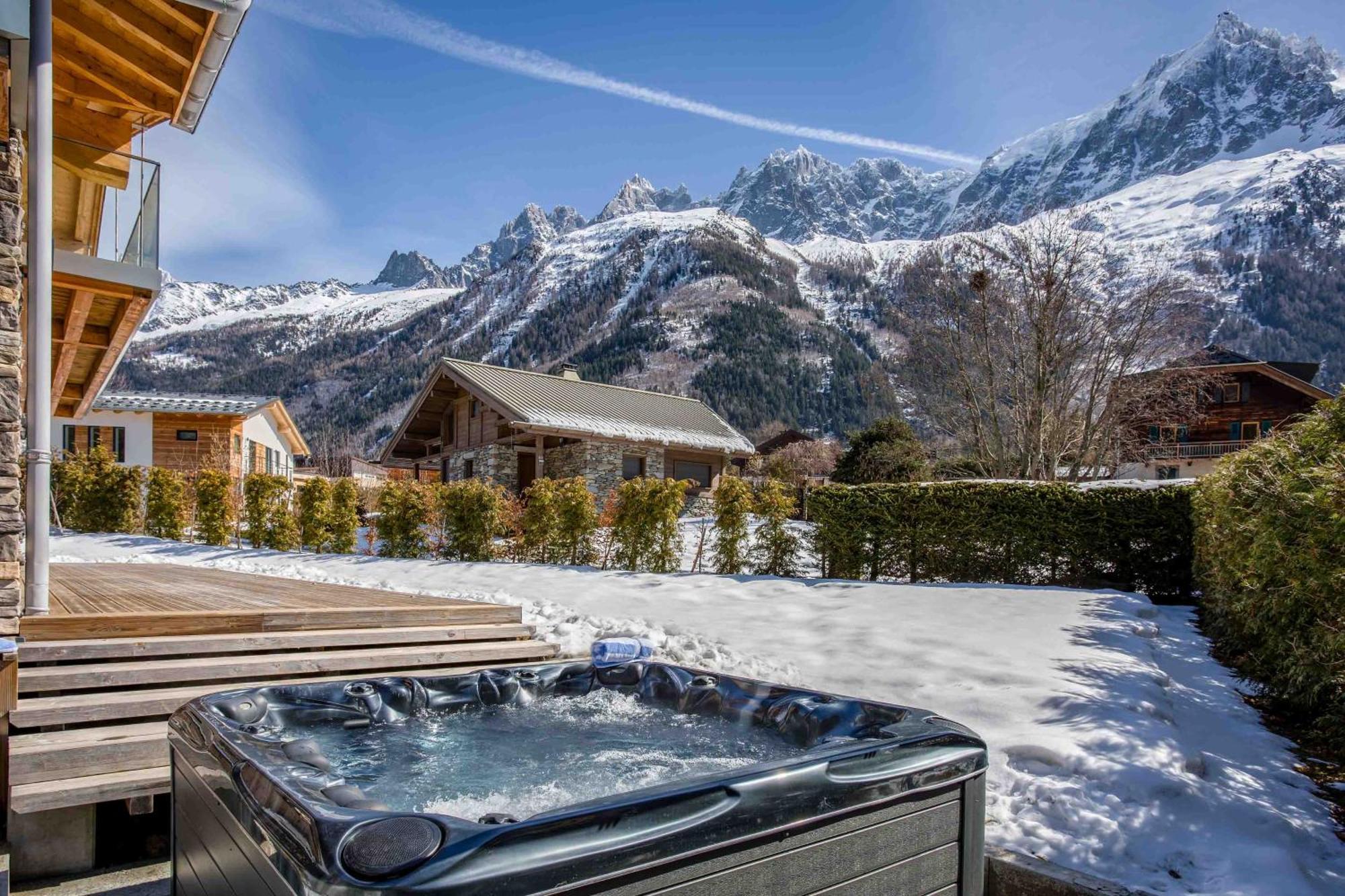 Chalet Montana- Year