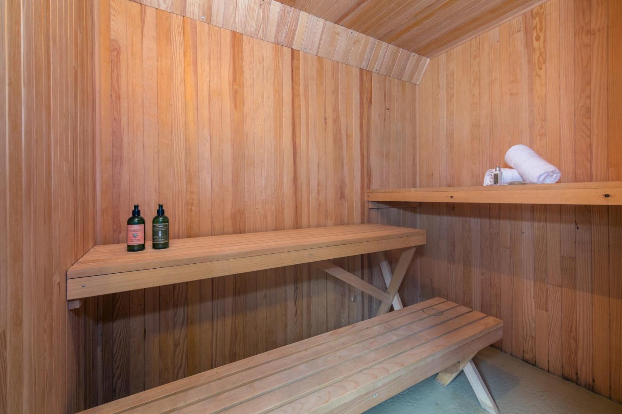 Chalet Montblanc Alpine & Sauna Retreat - Happy *