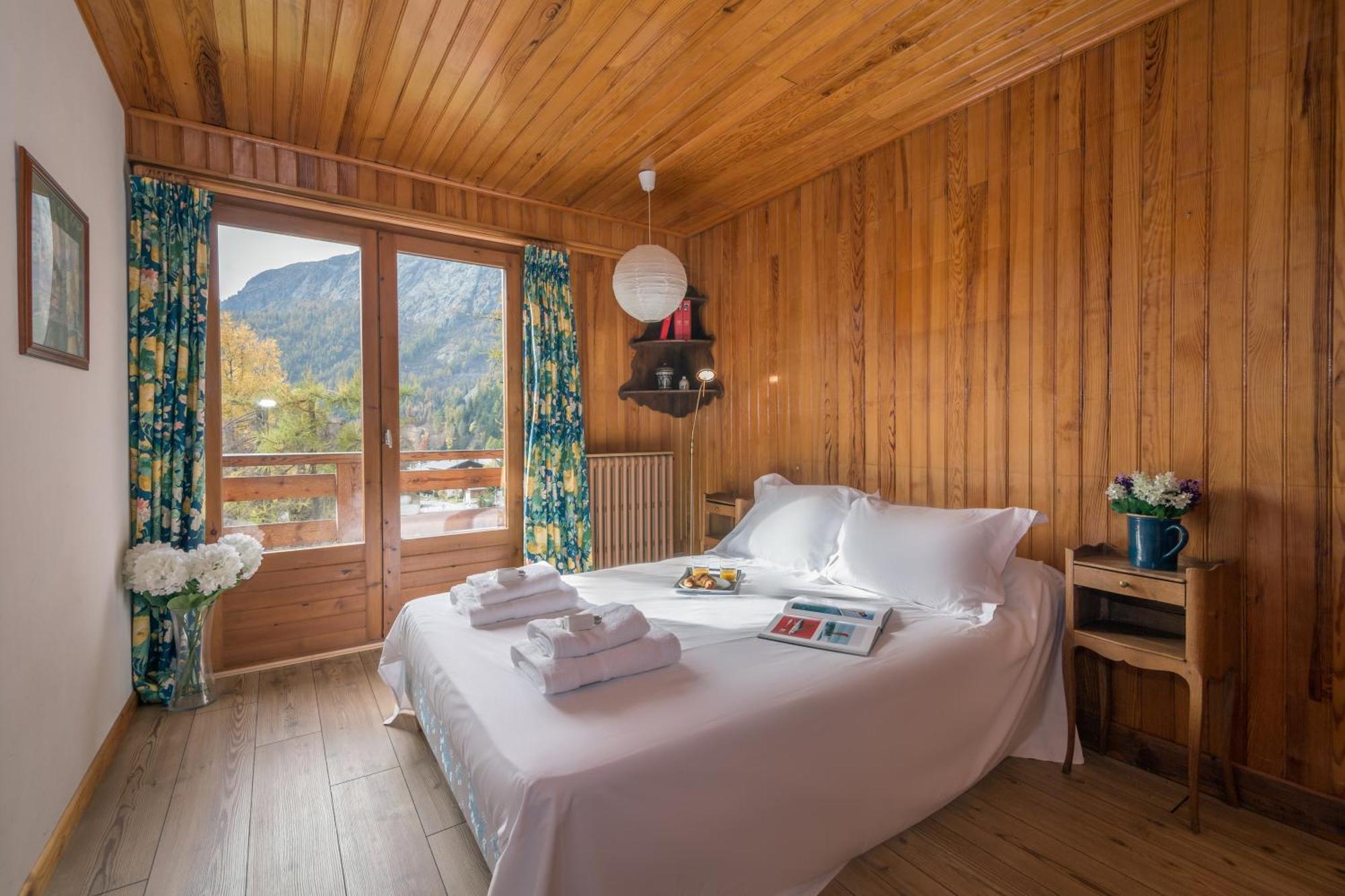 Montblanc Alpine & Sauna Retreat - Happy