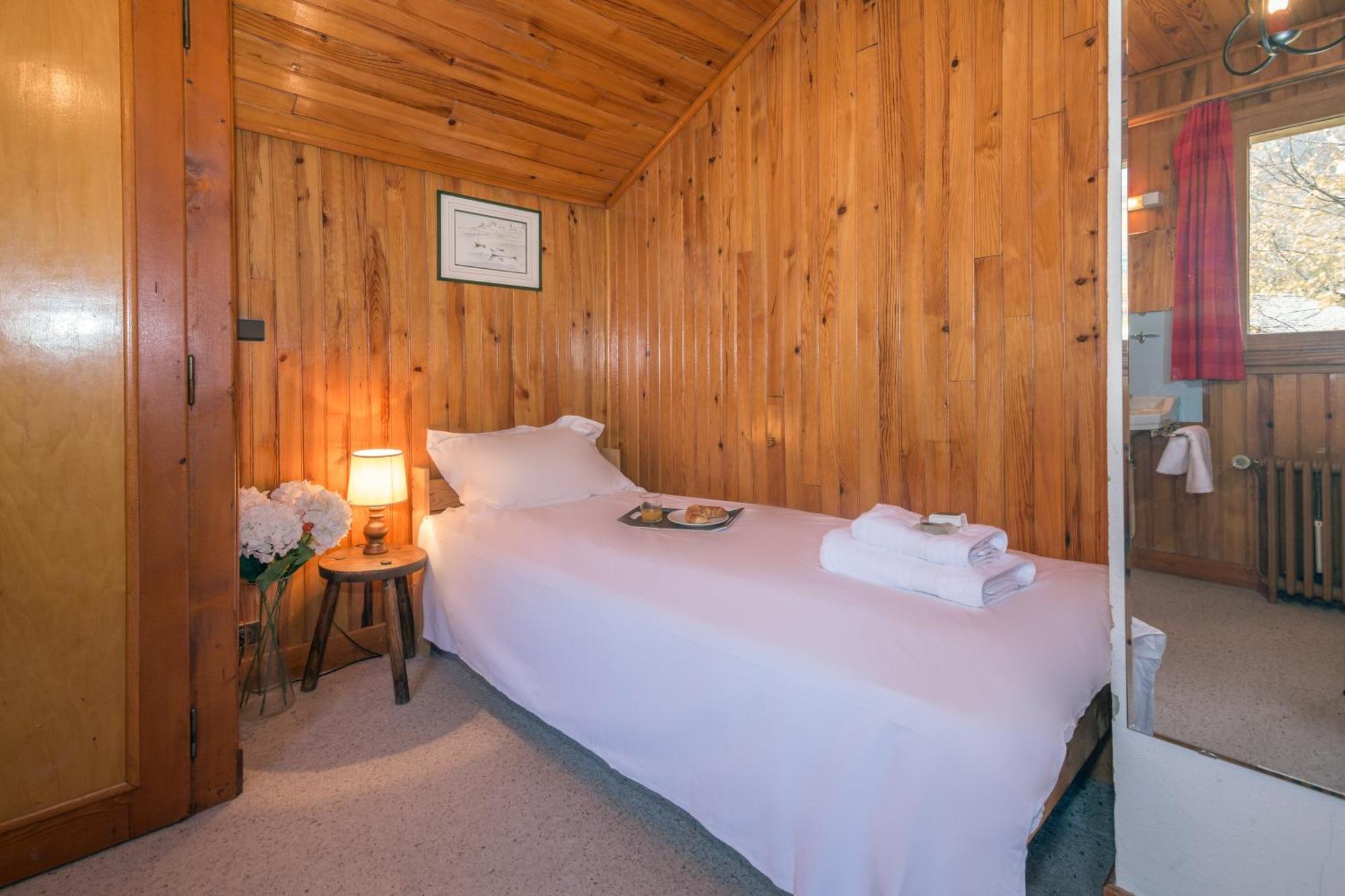 Montblanc Alpine & Sauna Retreat - Happy Chamonix