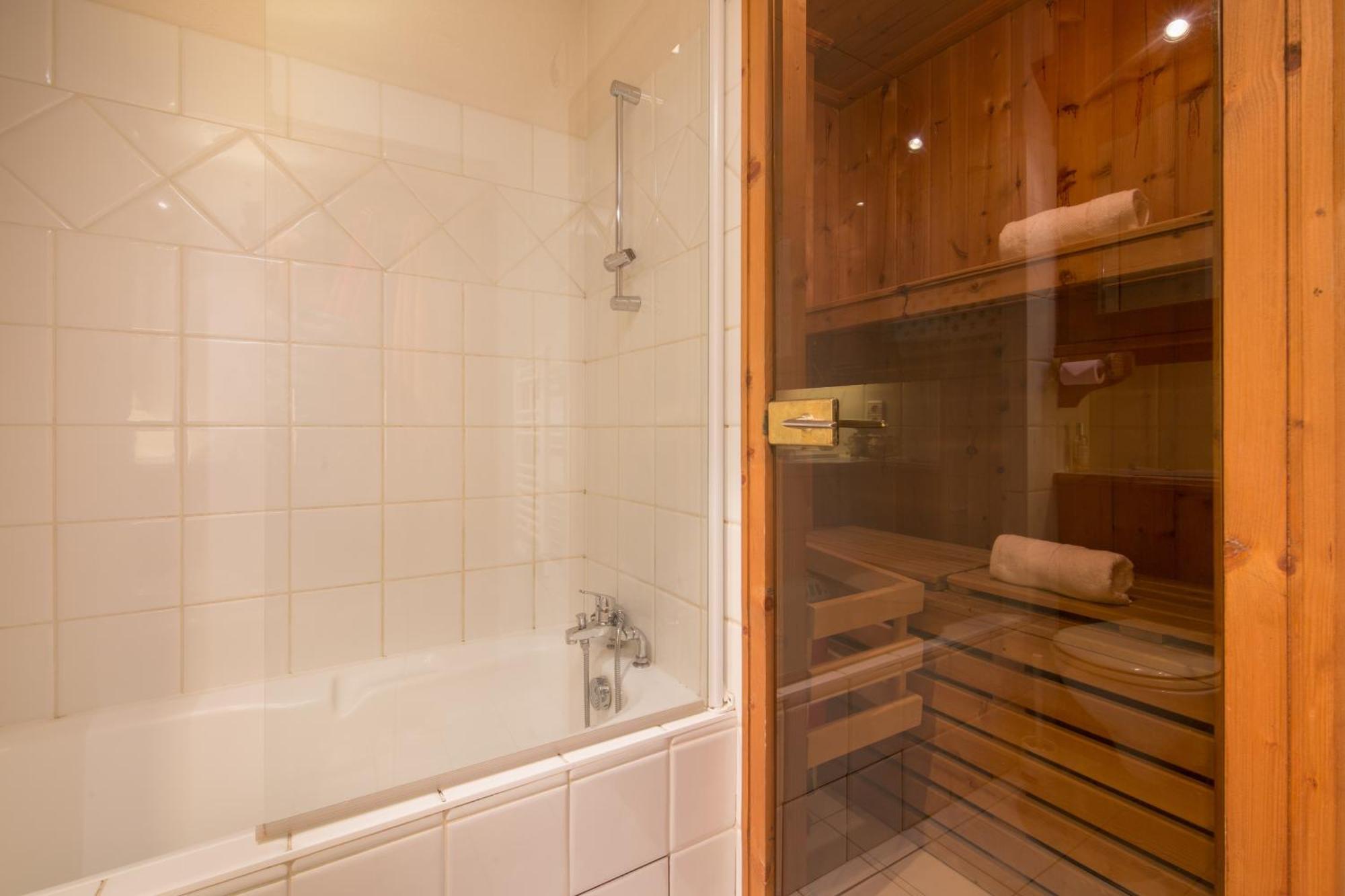 Apartment Residance Le Cristal - Grands Montets 11 - Happy Chamonix