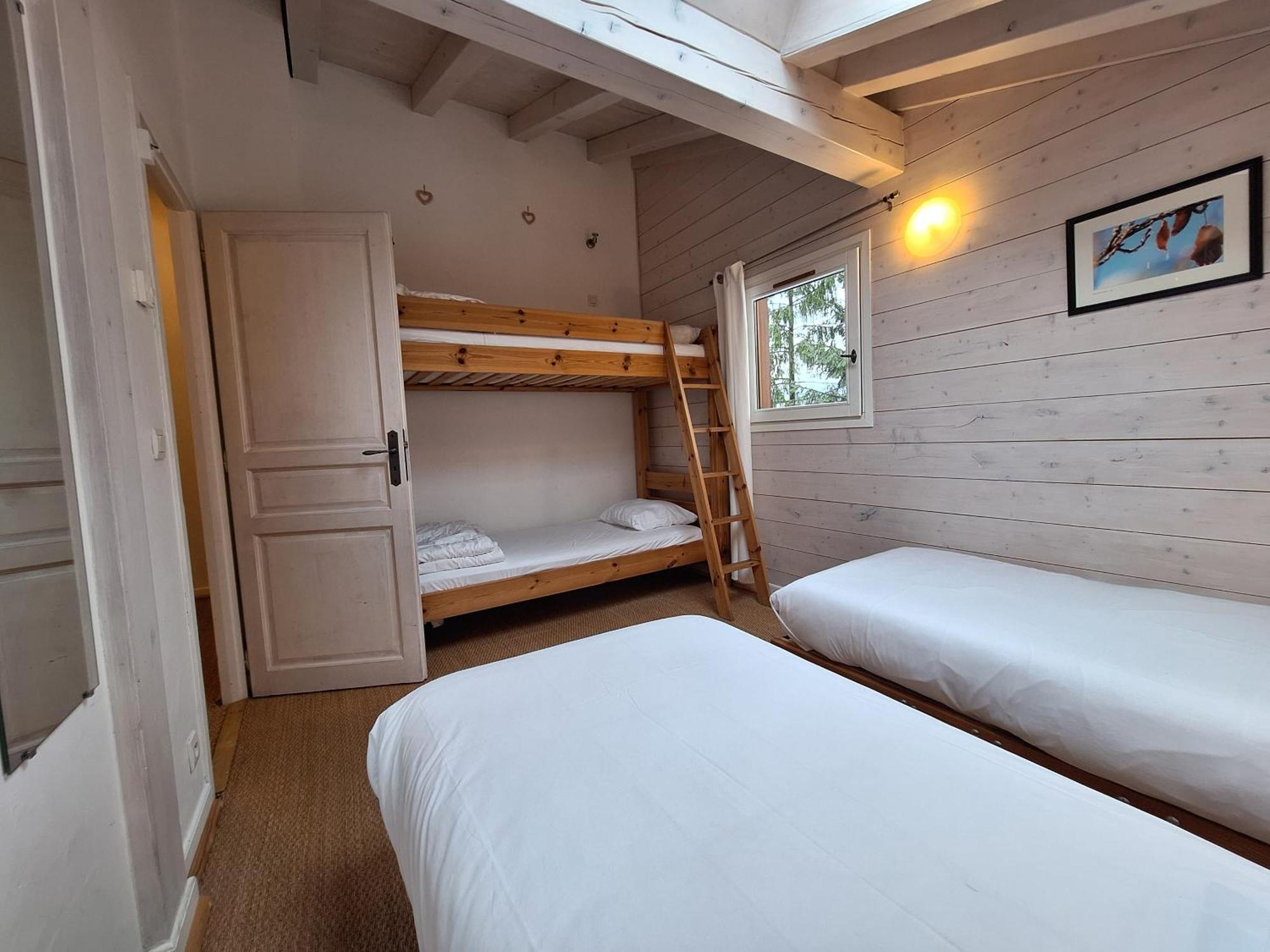 Hideaway 2 Chalet *