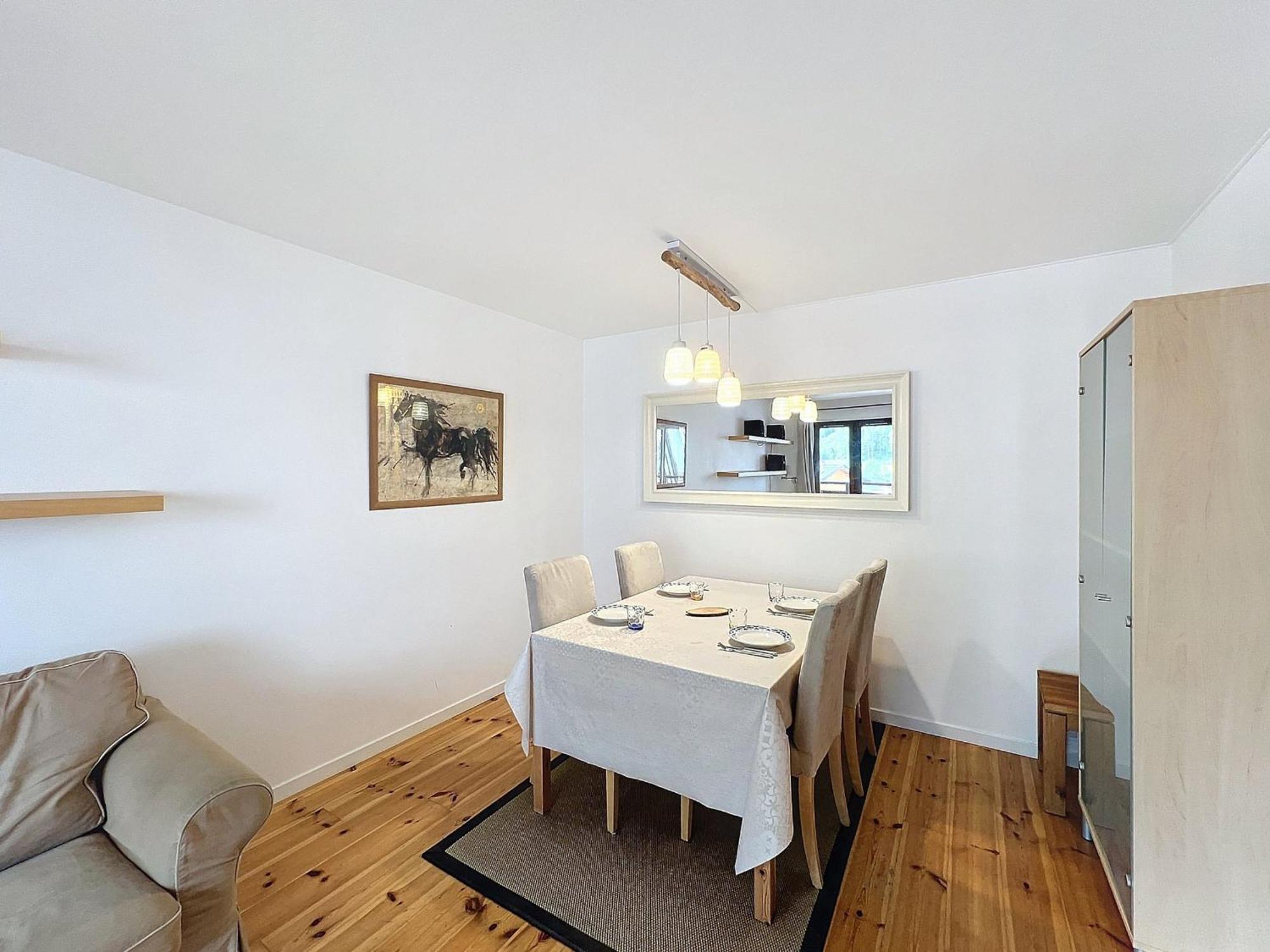 Centre, 4 Pers, 2 Ch. Avec Balcon, Parking, Proche Telepherique Et Remontees - Fr-1-507-24 Chamonix